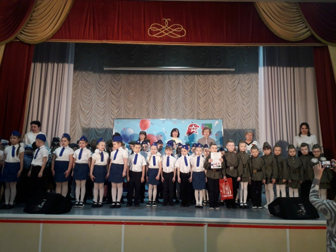 Городской смотр "Строя и песни".